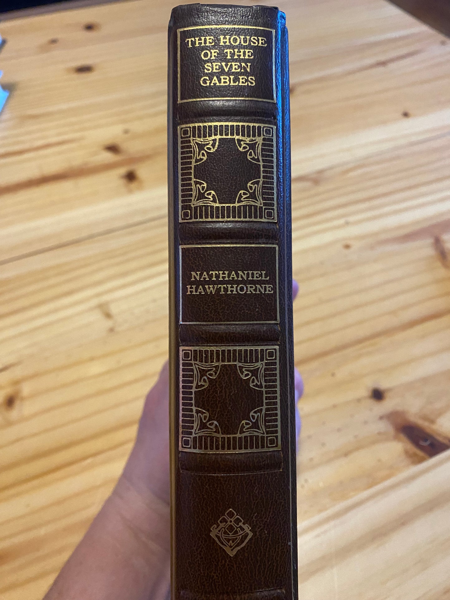 THE HOUSE OF SEVEN GABLES By: Nathaniel Hawthorne (HC, 1976)